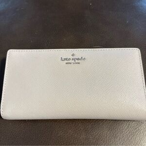 Kate Spade Elegant Gray Wallet